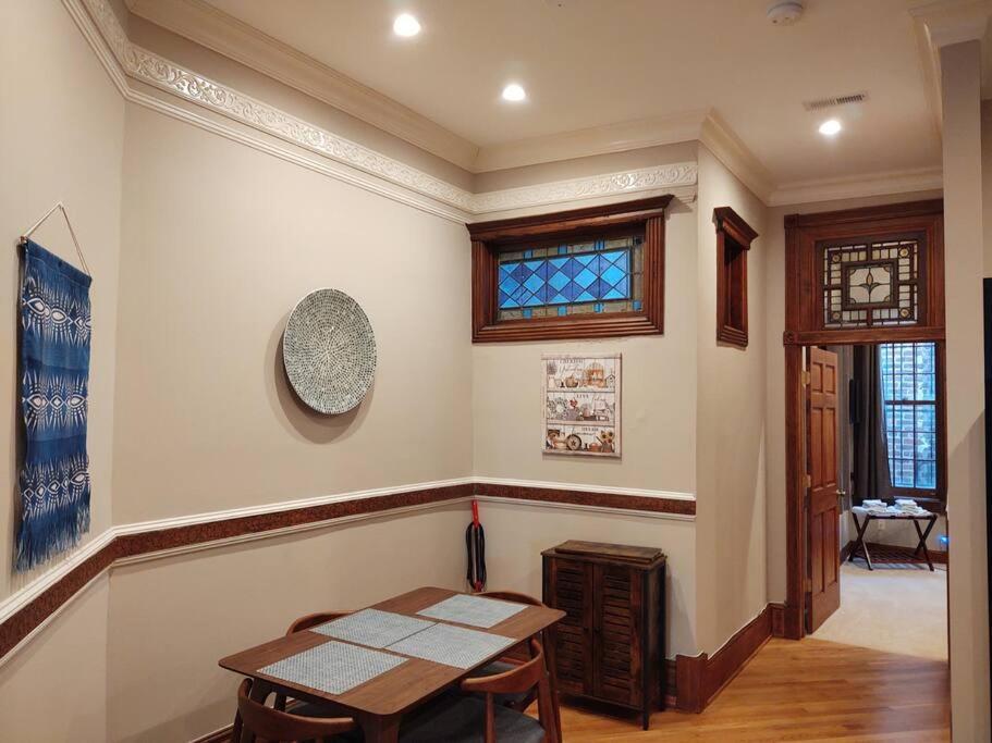 Dupont/logan Circle Historic One Bedroom Apartment