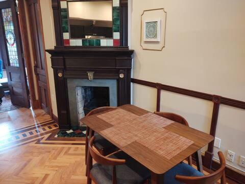 Dupont/logan Circle Historic One Bedroom *
