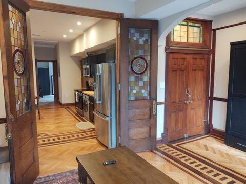 Dupont/logan Circle Historic One Bedroom Apartment *